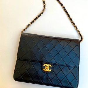 Chanel Vintage with dust bag in great condition!